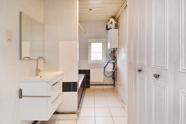Medium property photo - Tienhovenselaan 29, 2574 SW Den Haag